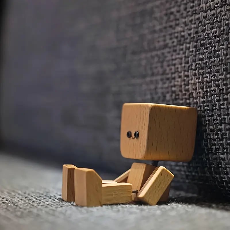 💖Handmade Charming Shaking Wooden Man Figurine with 12PCS Magnetic Expressions