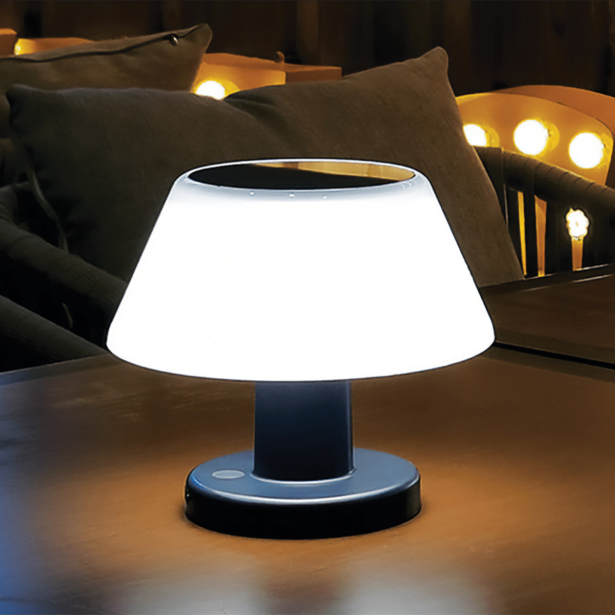 Kumo Solar Table Light
