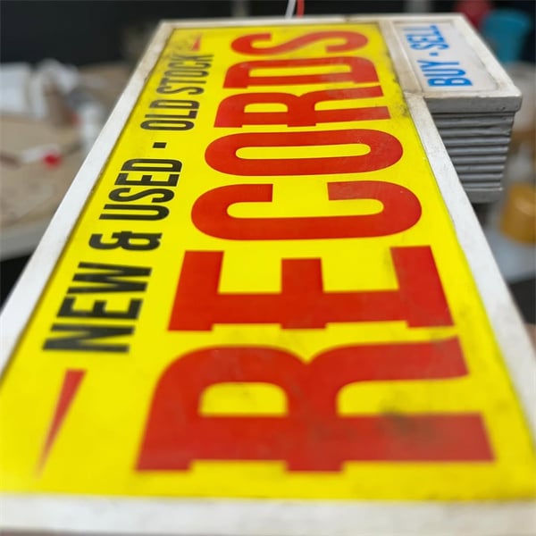 🔥LAST DAY 49% OFF - 🎄💽Record Store Retro Wall Light - Record Collector Gift✨